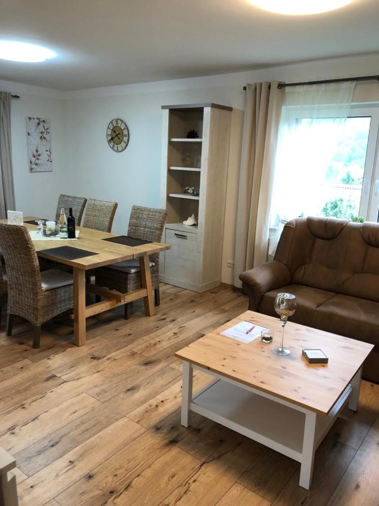 Appartamento Haus Cornelia Einruhr Esterno foto